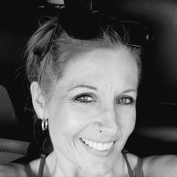 Meet your Posher, Shelley clothes that don't fit any more - Picture 3 of 6